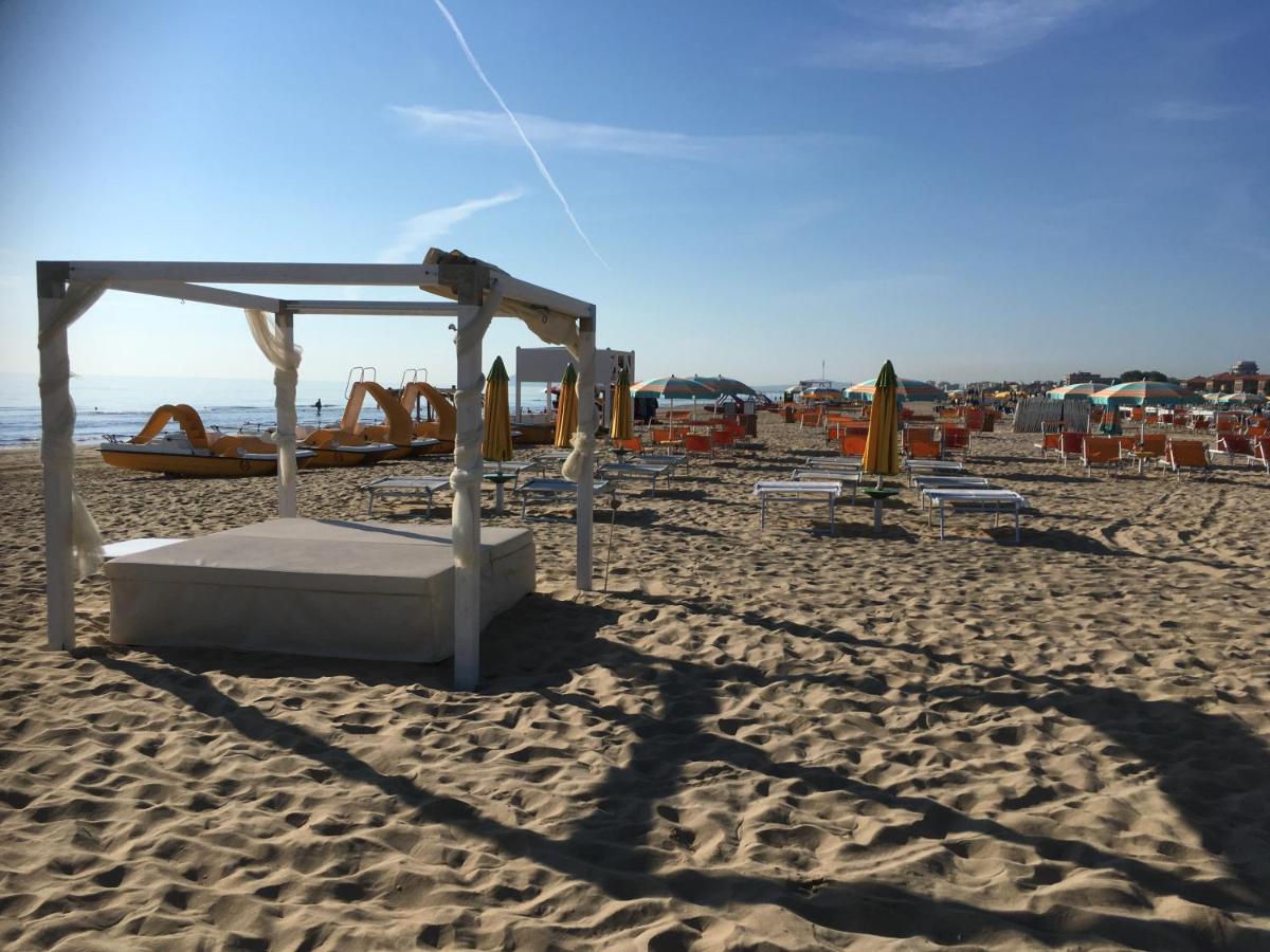 Appartamento Fronte Mare Rimini Exterior photo